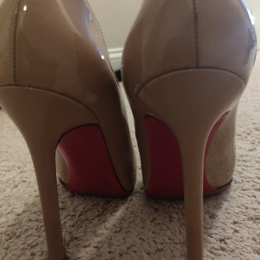 Christian Louboutin Pigalle Heels size 37.5